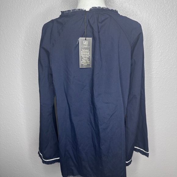 NWT DG2 Diane Gilman Navy blue Blouse Large - Picture 6 of 8
